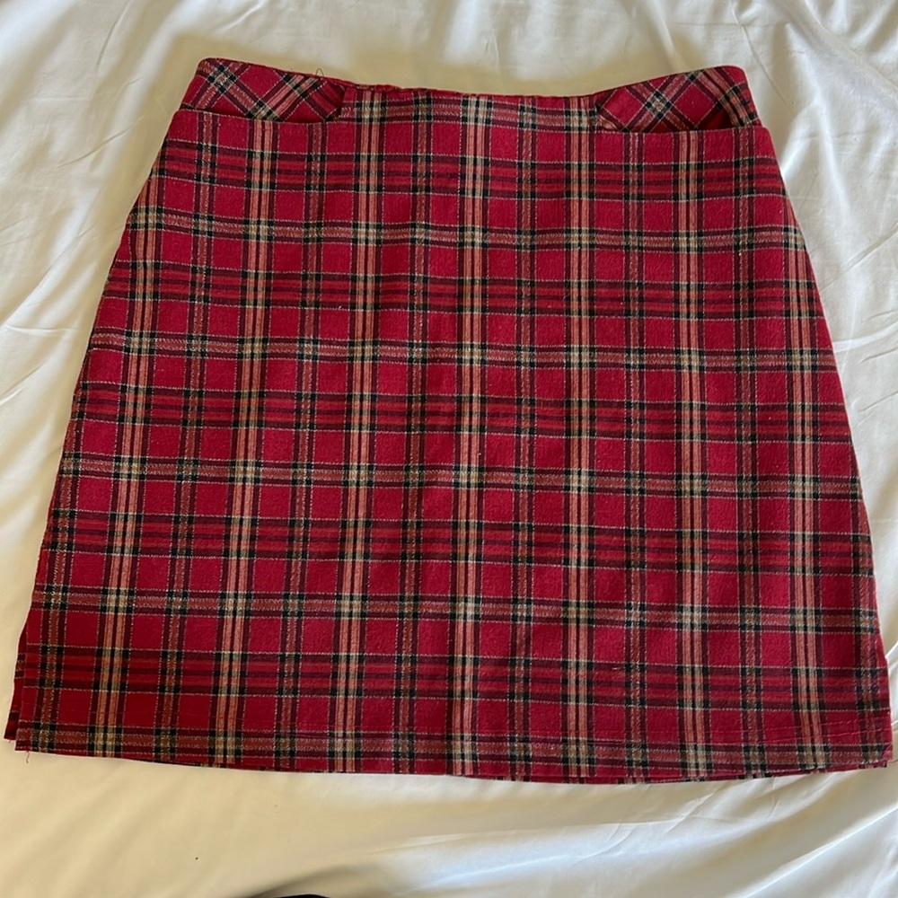 Red plaid skirt in great condition